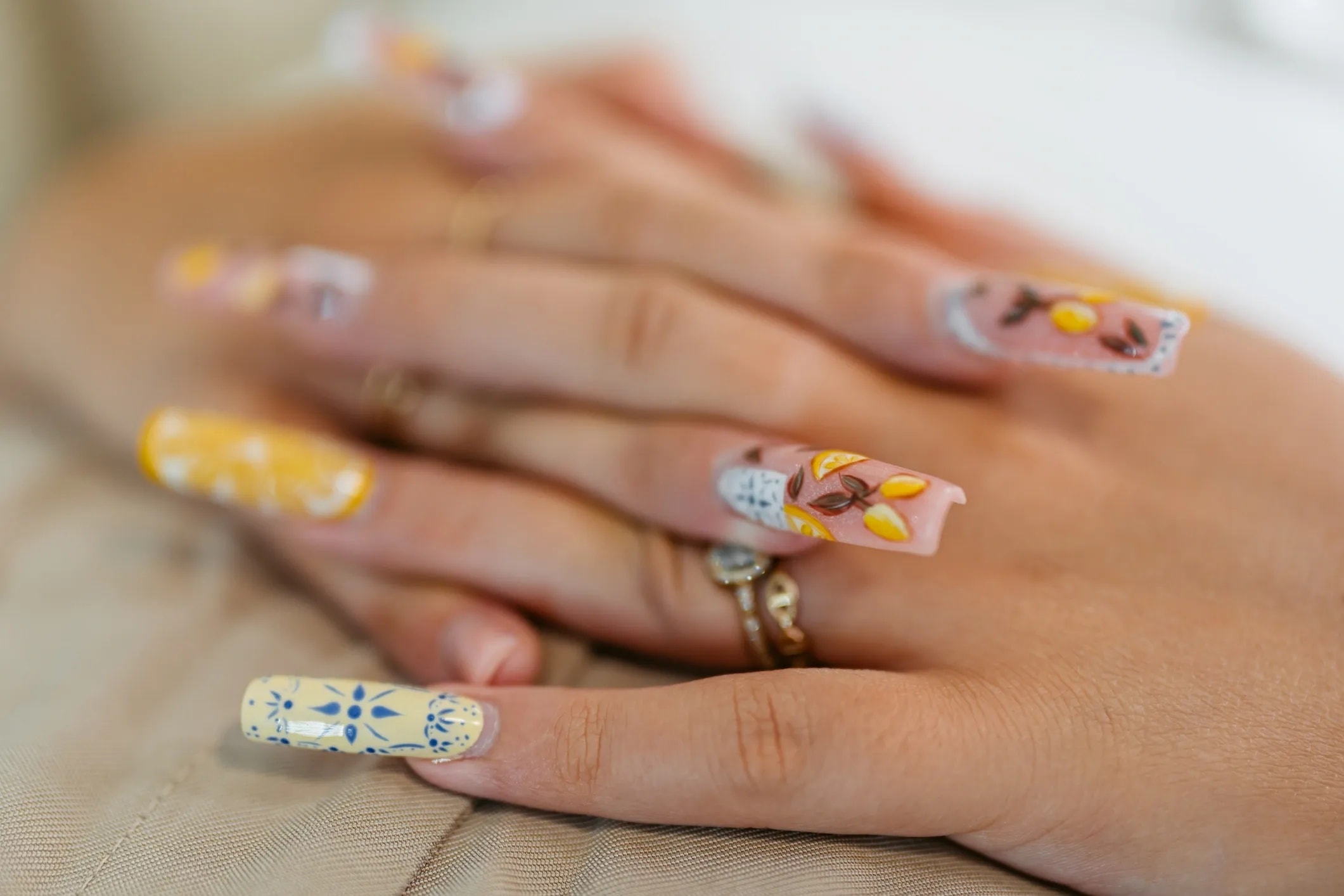 Ombre gradient nails